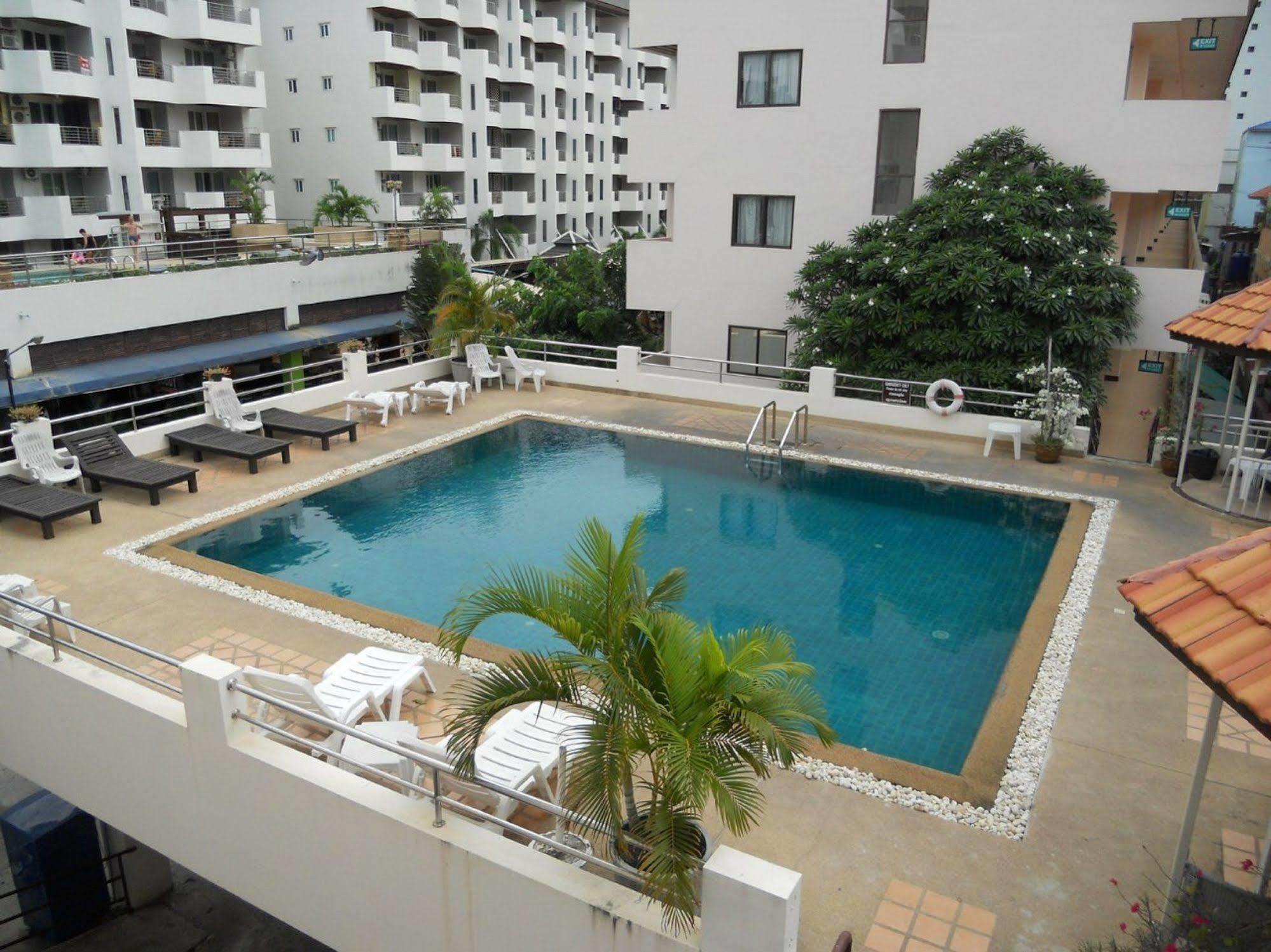 Jomtien Good Luck Apartment Dış mekan fotoğraf